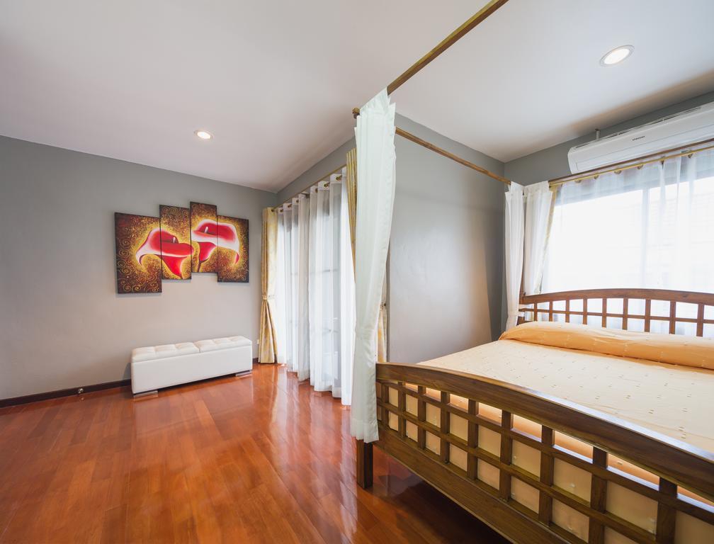 Luxury Town House In The Heart Of The Old City Chiang Mai Exterior foto